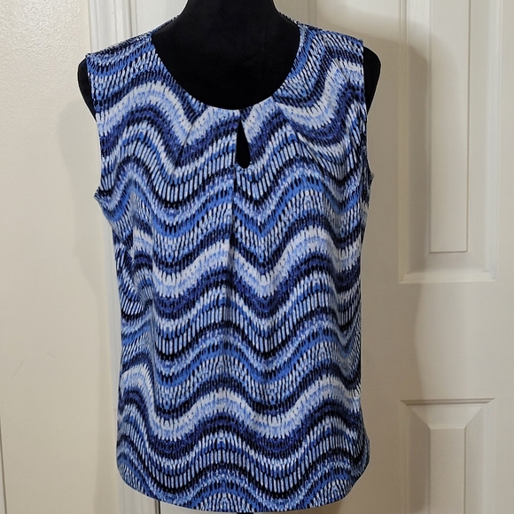 Jones Studio Tops - Jones Studio Separate Women Wave Sleeveless Keyhole Neckline Blouse Blue Sz M